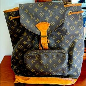 LOUIS VUITTON
Monogram Montsouris GM Backpack
